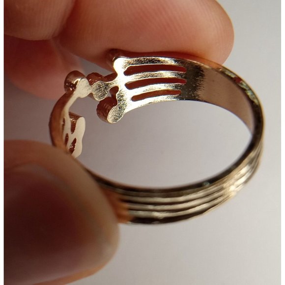 Size 11 Eight Multicolor Rhinestone Ring for Women‎ (10c2) - Picture 4 of 7